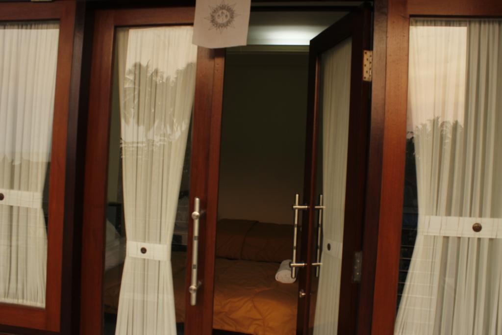 Maemae Beach House Hotell Nusa Penida Rom bilde