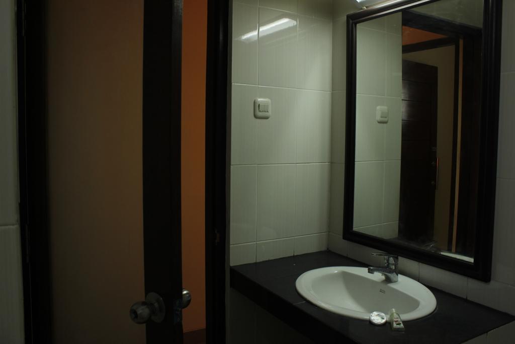 Maemae Beach House Hotell Nusa Penida Rom bilde